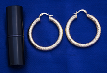 Load image into Gallery viewer, 40mm 14K Gold Hoop Earrings Twist design