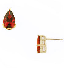 Load image into Gallery viewer, Garnet Red Stud Earrings Gold