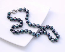 Load image into Gallery viewer, Tahitian Black Pearl Statement Necklace, 18 inches