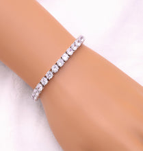 Load image into Gallery viewer, Synthetic Diamond 5mm Tennis Bracelet, 6 inches
