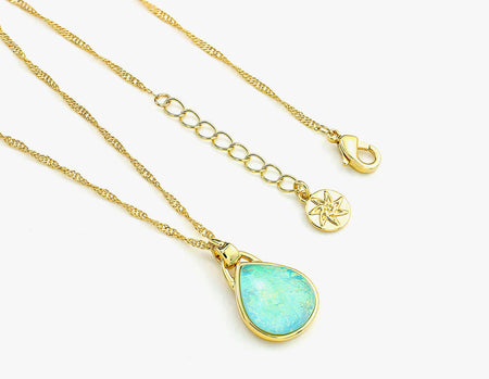Radiant Green Pendant Gold Necklace